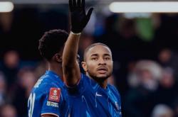 英雄联盟总决赛直播-包含切尔西传奇球星点评罗马中场：他是未来之星的词条