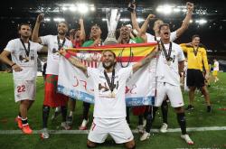 LOL决赛-塞维利亚主场击败莱加内斯，获胜