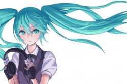 英雄联盟总决赛直播-孤岛与灯塔，当米切尔在热火对阵山西的跨文化赛场点燃巨星价值