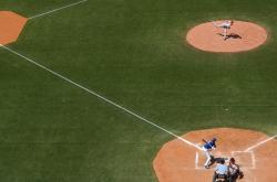 LOL决赛-足球世界平行宇宙？塞维利亚3-1智利国家队的年度最奇幻对决