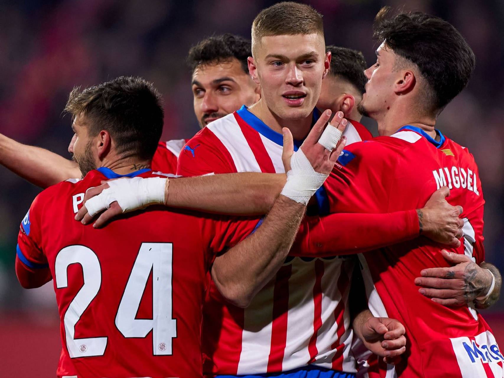 皇马主场大胜,球队信心大增 皇马主场大胜,球队信心大增