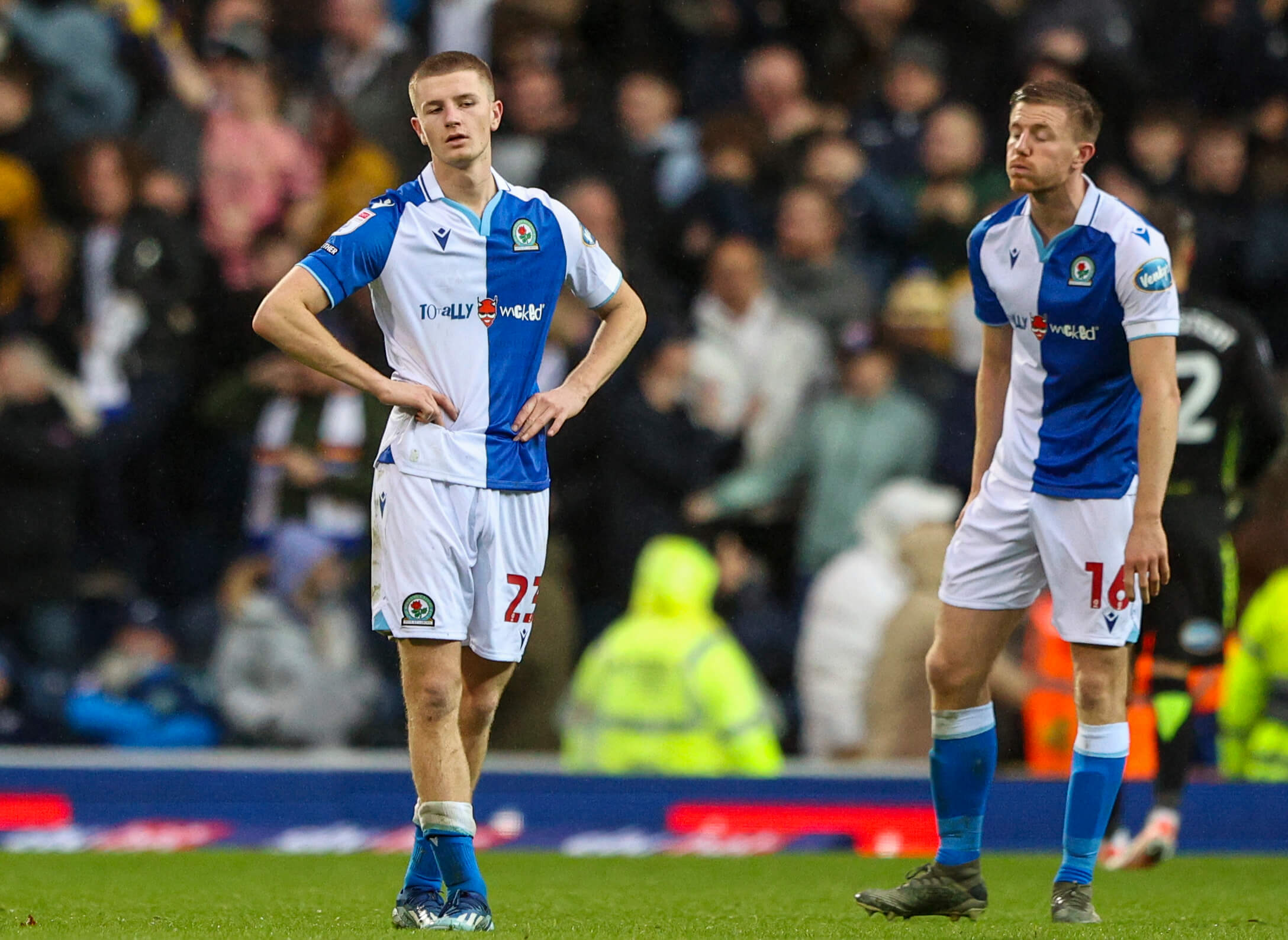 中场战平,英格兰战胜比利时 中场战平,英格兰战胜比利时