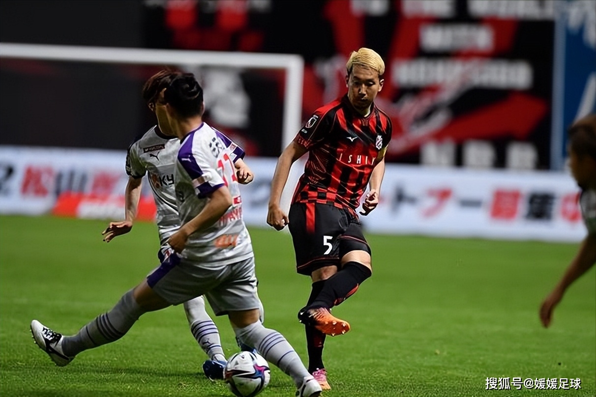 广岛三箭拿下宝贵三分,继续征战 广岛三箭拿下宝贵三分,继续征战