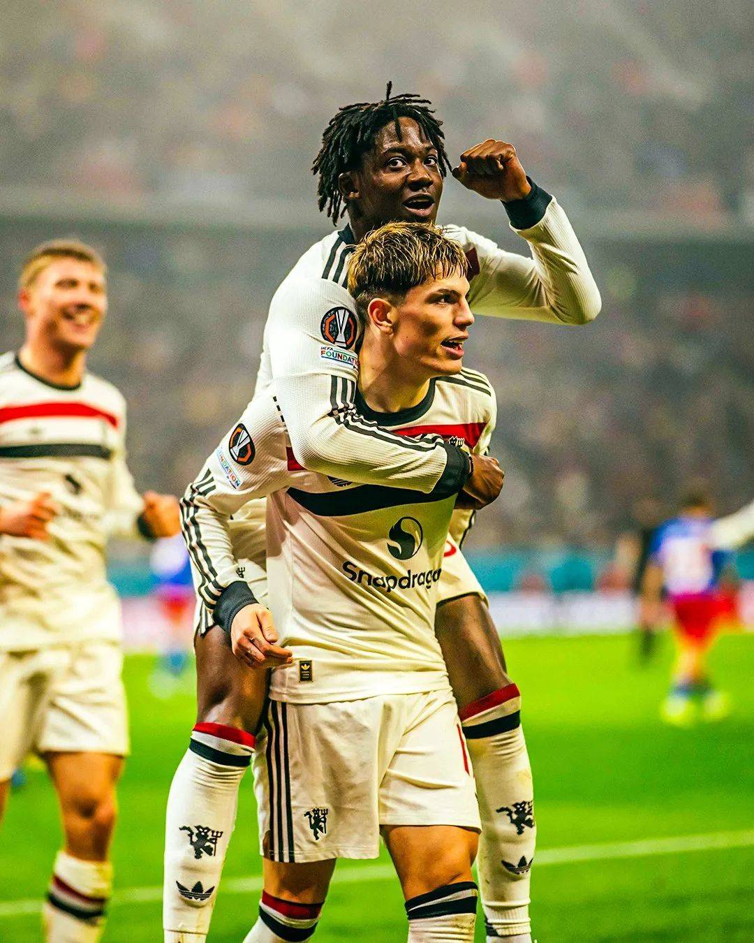 曼联逆转击败诺里奇,保住争夺欧战资格 曼联逆转击败诺里奇,保住争夺欧战资格