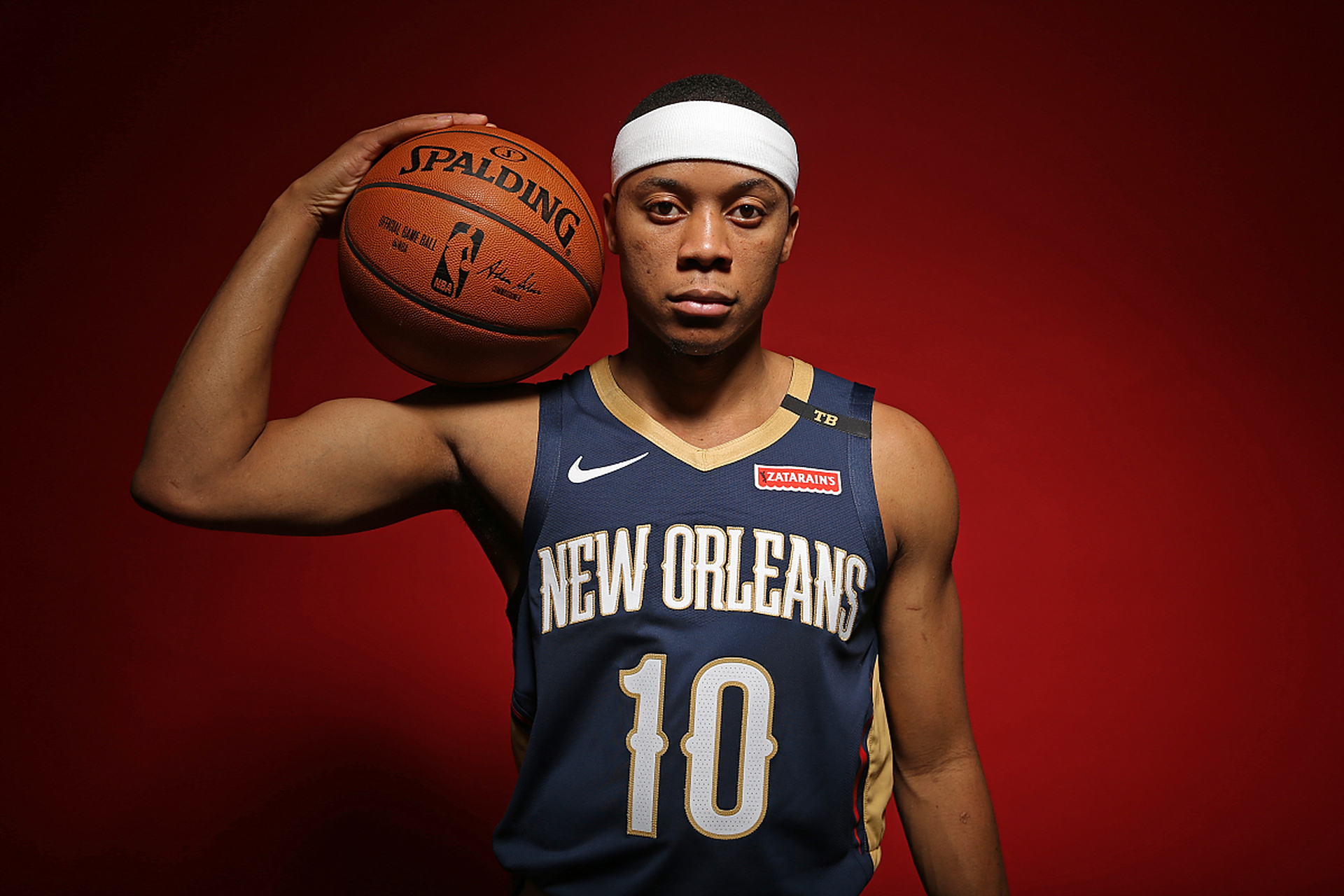 尼克斯队险胜奇才队，连胜增至四场