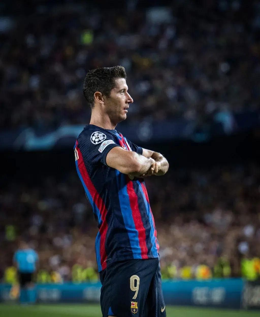 关于意甲球星成功完成帽子戏法，成为焦点人物的信息