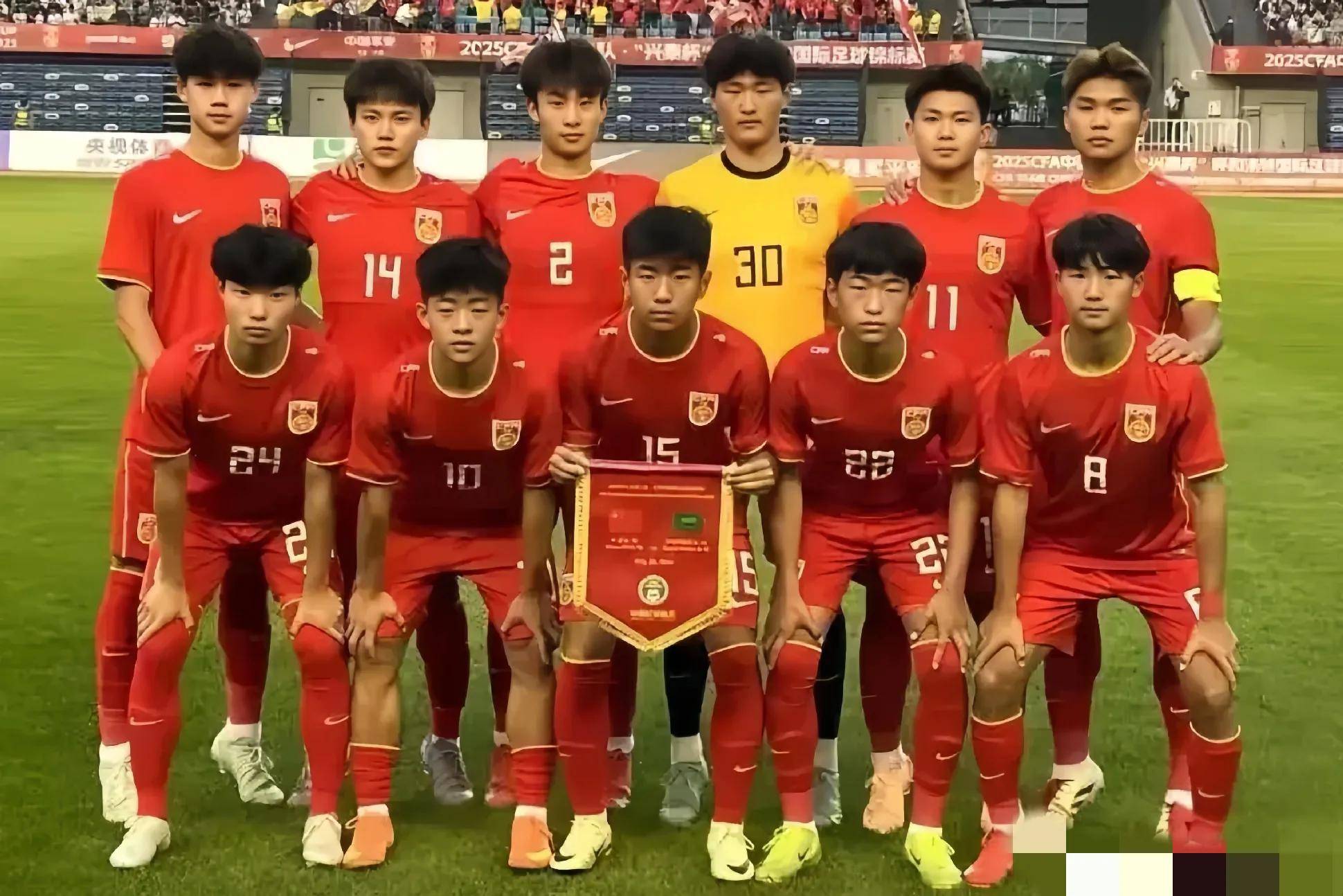 劲敌对阵!球队精彩战胜对手晋级 劲敌对阵!球队精彩战胜对手晋级