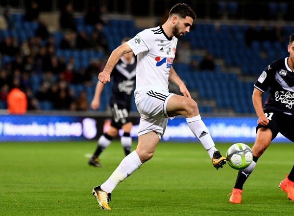 包含亚眠队主帅战术调整令人惊叹的词条