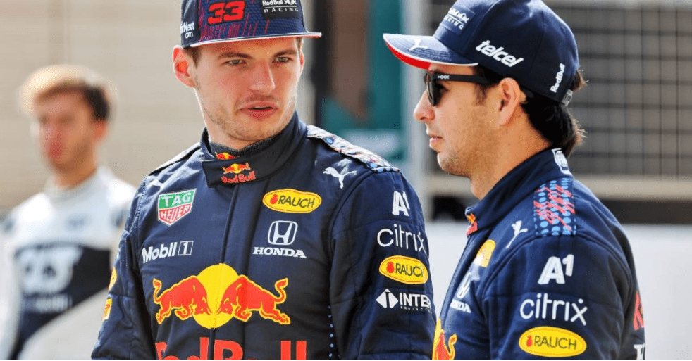 阿斯顿马丁绝杀梅赛德斯，佩雷兹高光表现