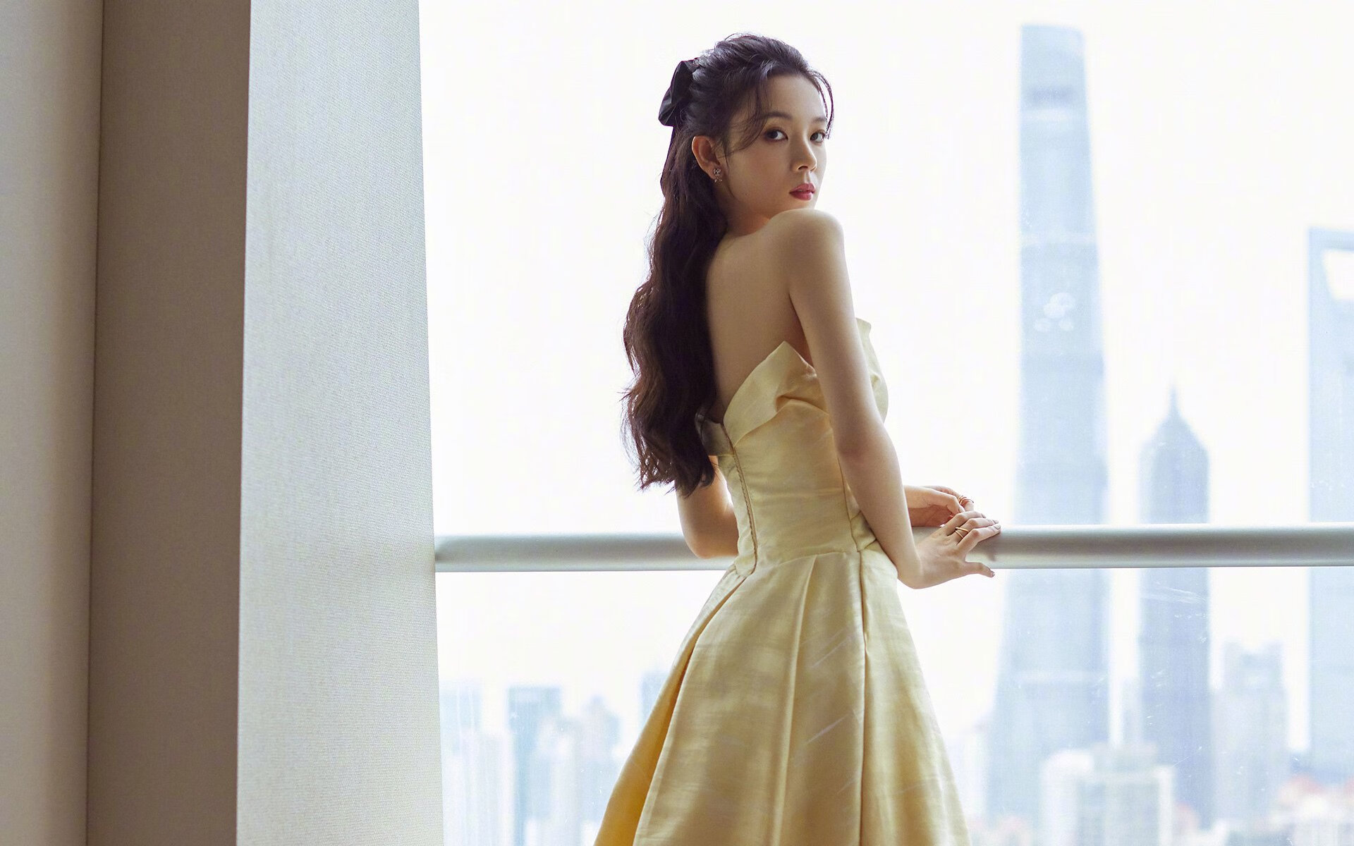 曼城与安哥拉慈善赛，新星布鲁诺·科斯塔独揽三球，点燃跨界对决激情