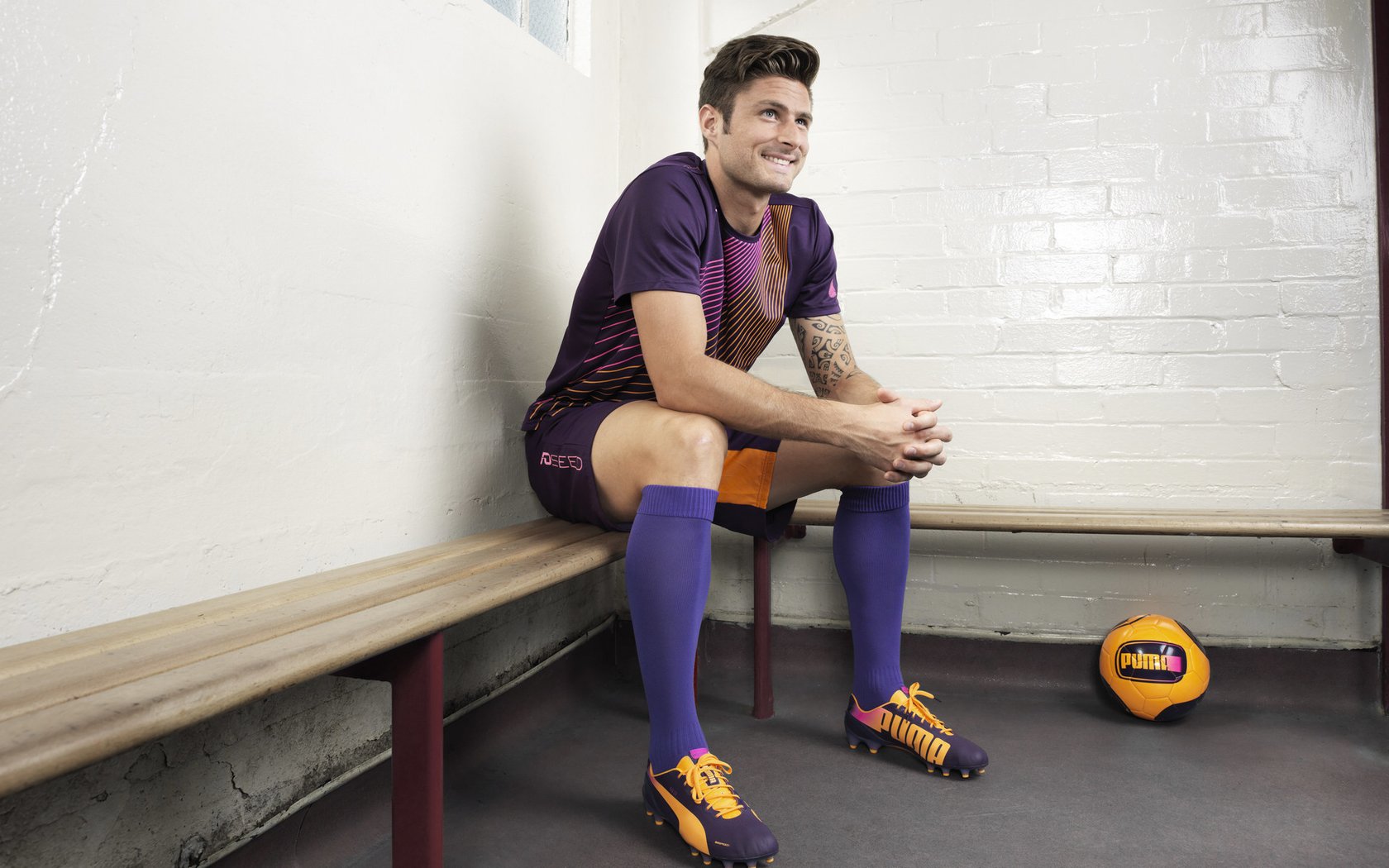 强压如铁索，利刃破长空—雄鹿窒息防守绞杀国王，布克于年度焦点战展露巨星本色