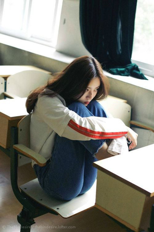 看到这个关键词组合，确实非常独特。它像一把钥匙，瞬间打开了一扇通往跨界想象力的大门。这绝非简单的信息拼贴，而是一个关于竞技本质、国家荣耀与俱乐部智慧的绝佳故事引子