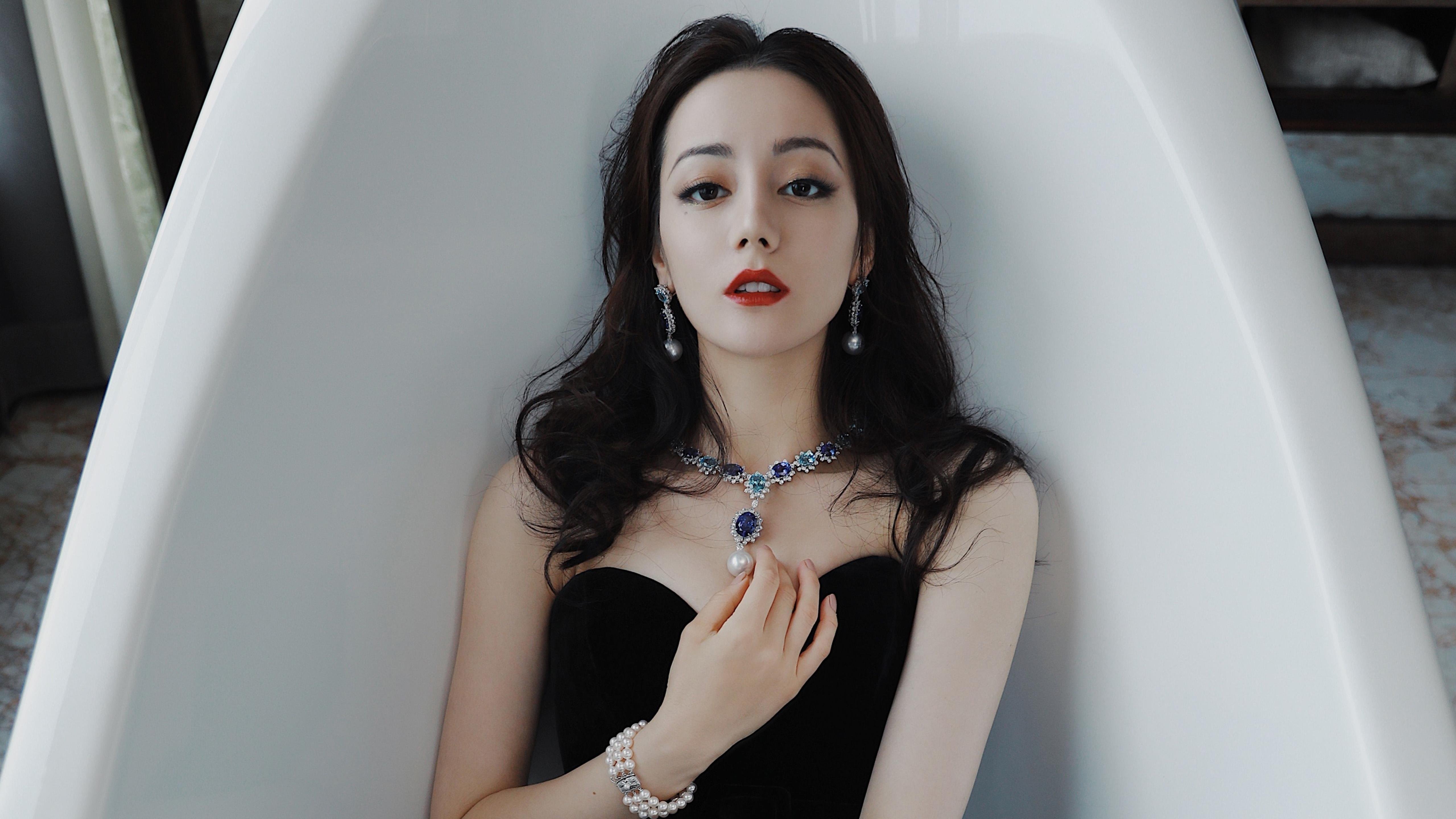 桑巴闪电撕裂沙漠,2026世界杯B组之巅,维尼修斯绝杀瞬间照亮多哈夜空