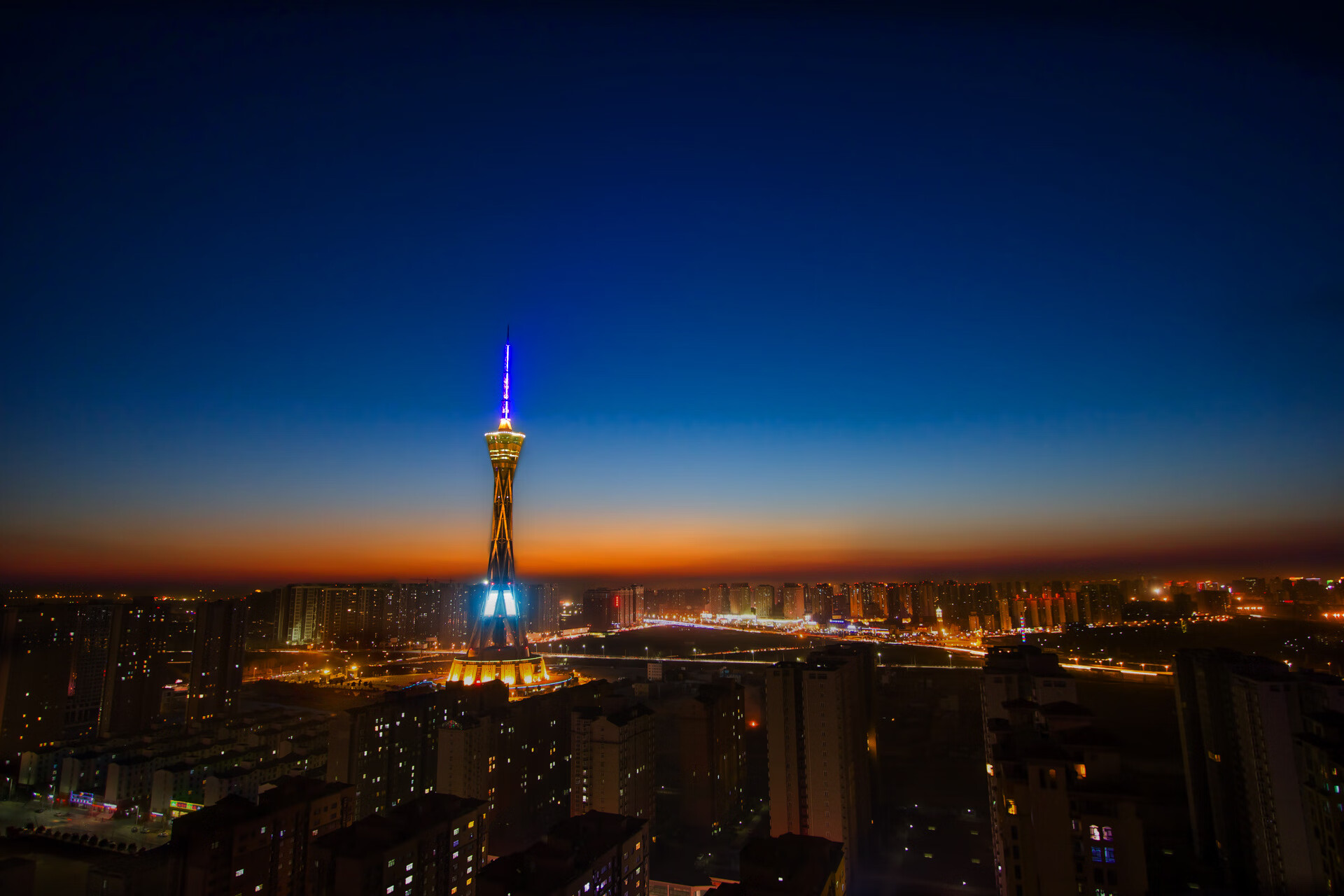 蓝白风暴与北欧怒吼,2026世界杯B组,丹麦横扫日本,拉什福德独舞成唯一记忆